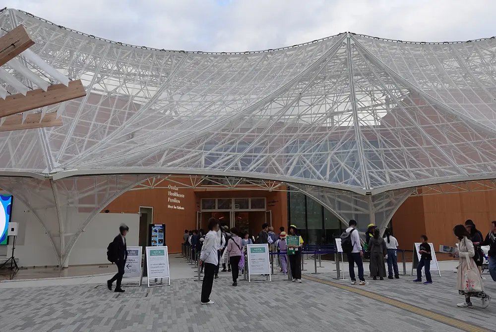 大阪・関西万博。リボーン体験が連日盛況の大阪府市パビリオン。（写真／編集部）