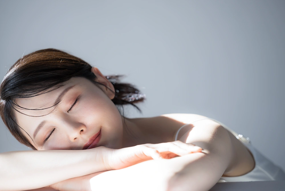 睡眠中の肌の状態の回復をどう導けば。画像はイメージ。（写真／Adobe Stock）