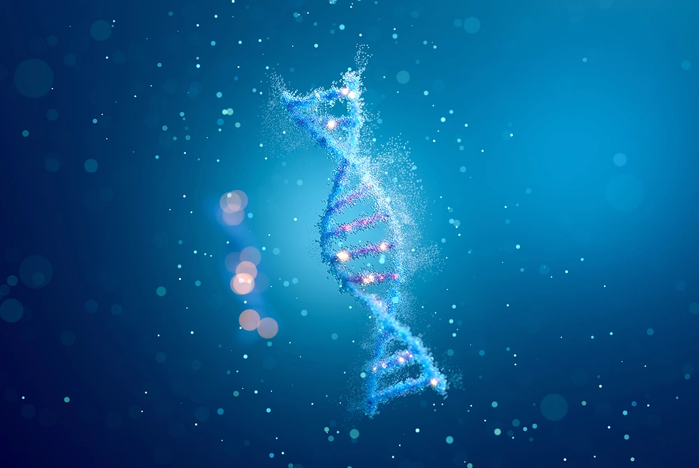 青い背景の中に、発光するDNAの二重らせん構造が浮かんでいる様子。