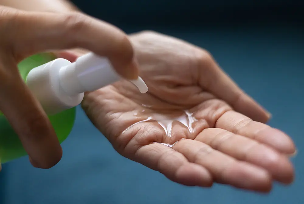 製品の広告に虚偽や誇張があるケース。写真はイメージ。（写真／Adobe Stock）