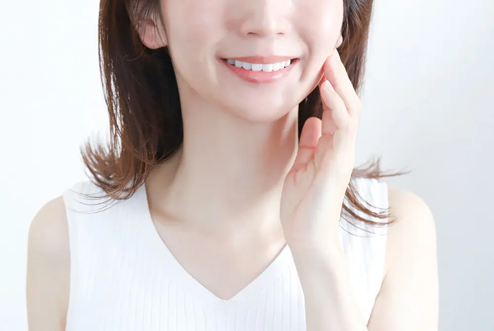 フェイスリフトでは、過去の施術の影響を考える。画像はイメージ。(写真/Adobe Stock)