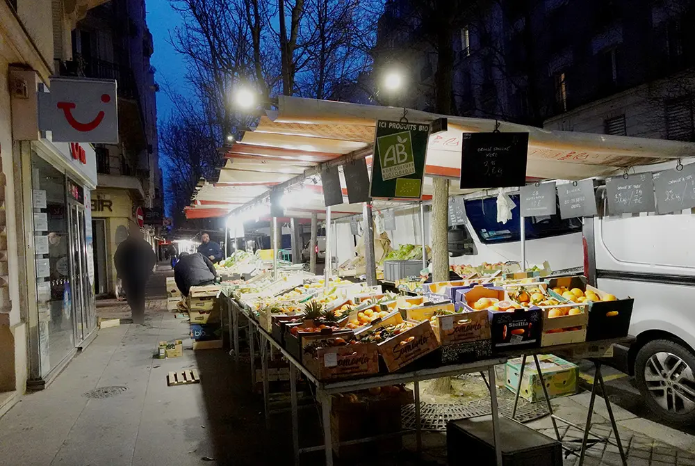 フランス、パリの青果売り場。(写真/編集部)