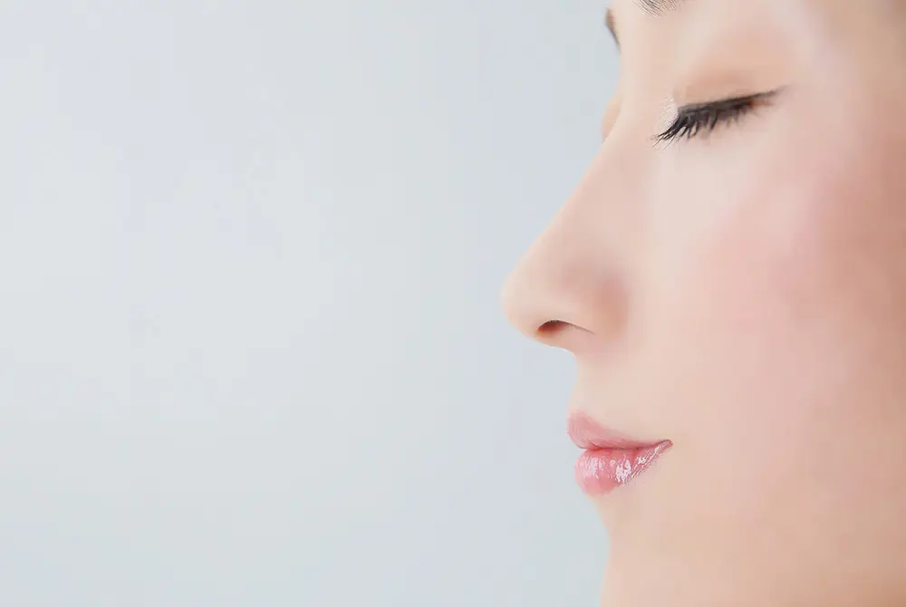 鼻の印象と顔の印象。画像はイメージ。（写真：Adobe Stock）