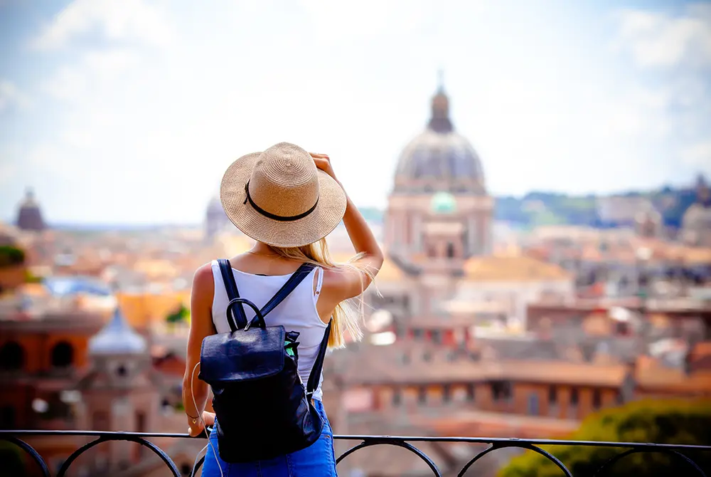 旅行は理論的に老化防止につながるという研究結果。写真はイメージ。（写真／Adobe Stock）