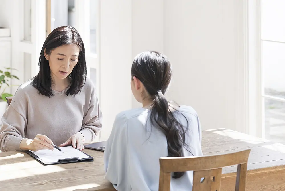 心理的なカウンセリングも重要。写真はイメージ。（写真／Adobe Stock）