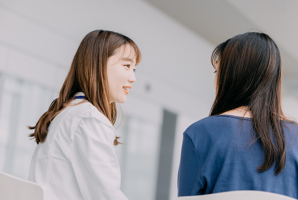 相談。写真はイメージ。（写真／Adobe Stock）