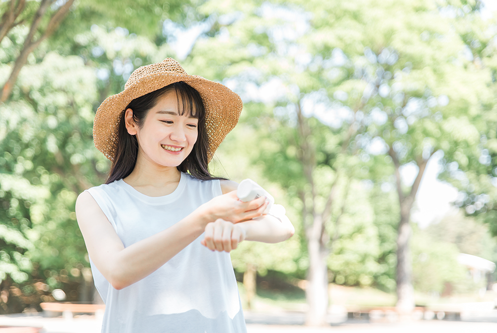 日焼け止め。写真はイメージ。（写真／Adobe Stock）