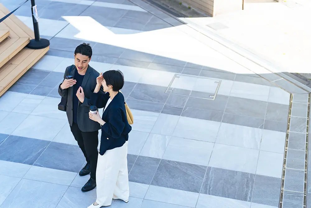 男性の美容関連の情報は不足。写真はイメージ。（写真／Adobe Stock）