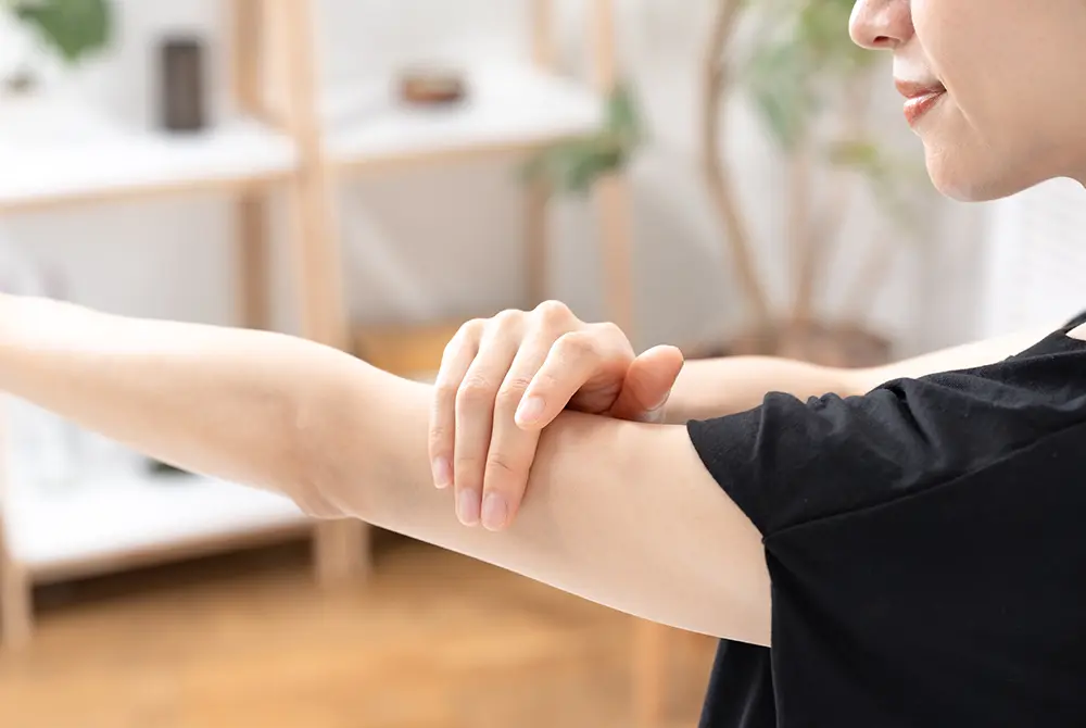 毎日続ける日焼け止め。画像はイメージ。（写真／Adobe Stock）